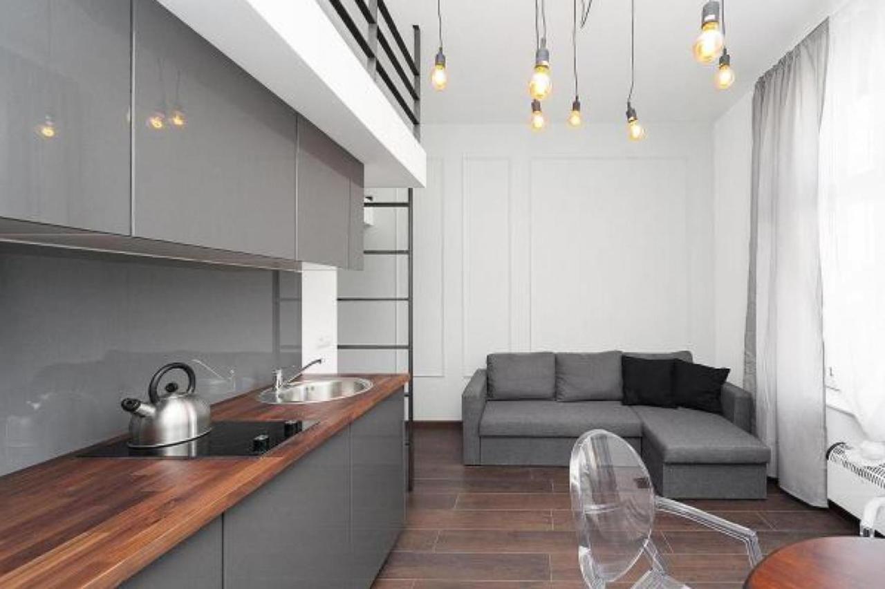 2 Nights Apartments - Great Location, Right Next To Main Rail And Bus Station, 10 Min To Main Square By Foot Aparthotel Krakau